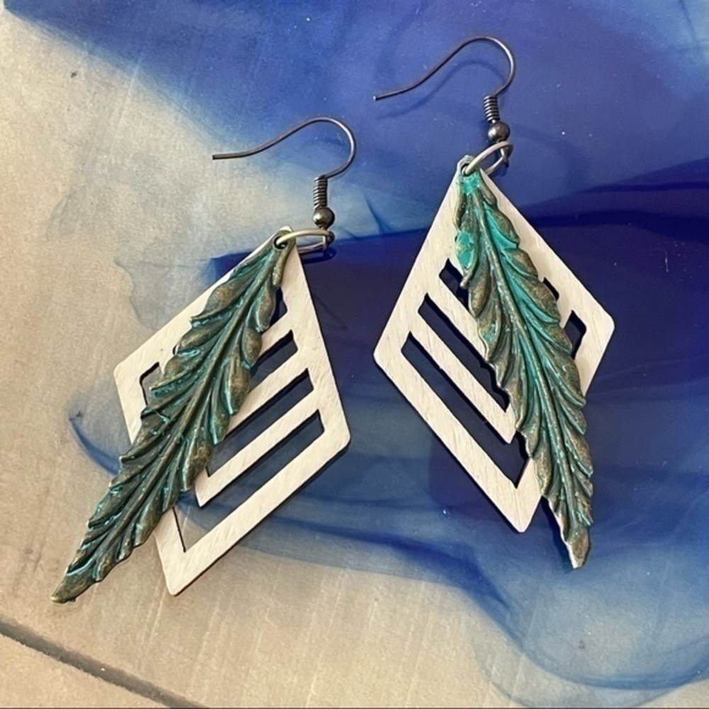 2/$29 Handmade Carved Wood Brass Feather Earrings 3” Boho Geometric Western - Picture 2 of 4